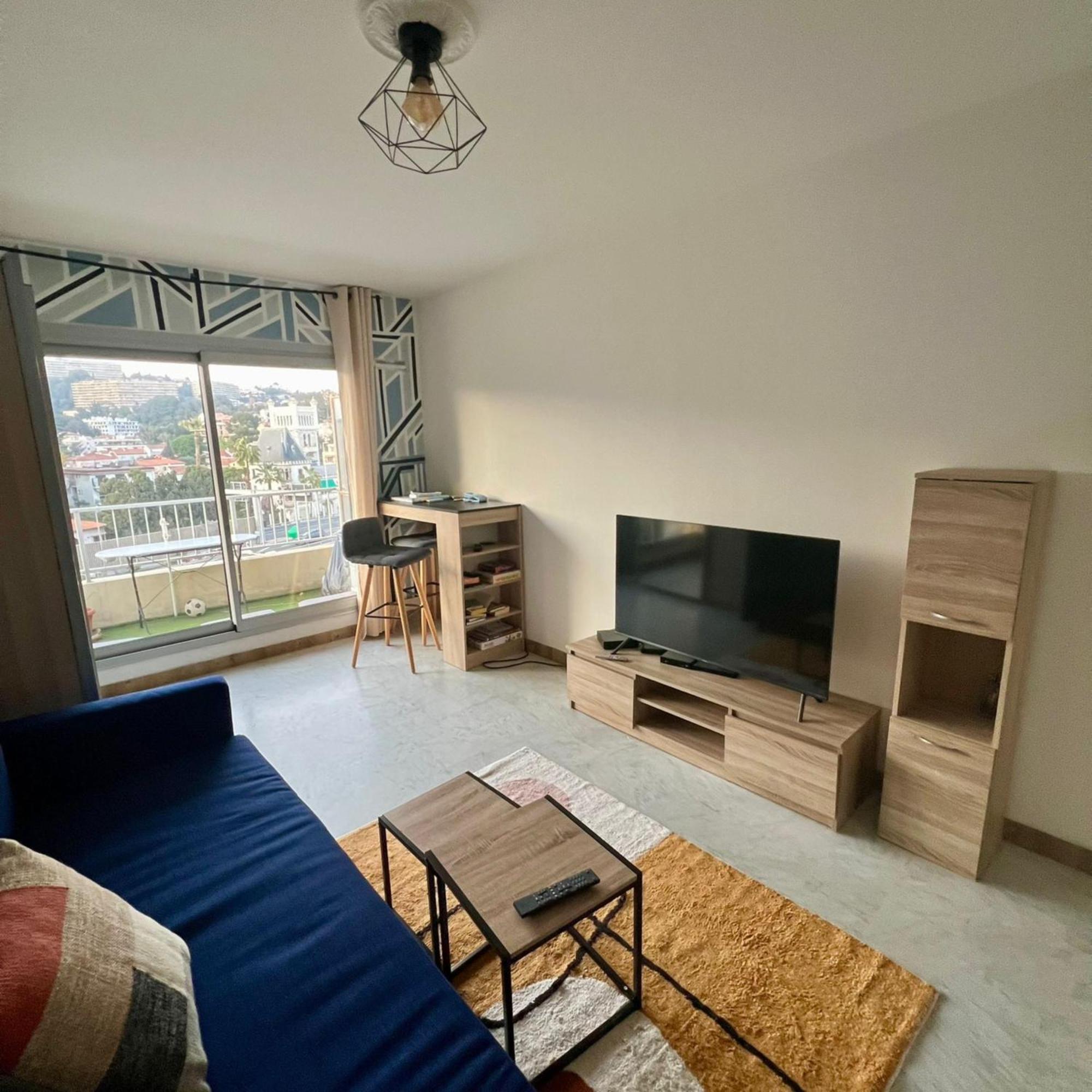Cozy Studio Near Promenade Nizza Esterno foto